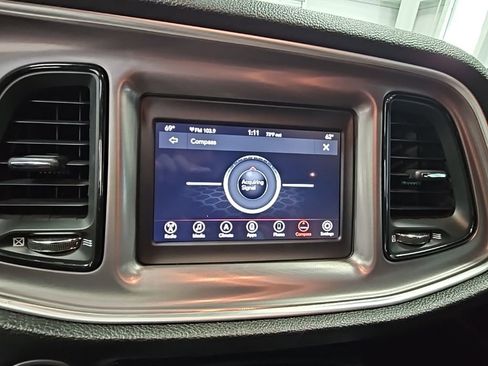 Used 2022 Dodge Challenger R/T image 18