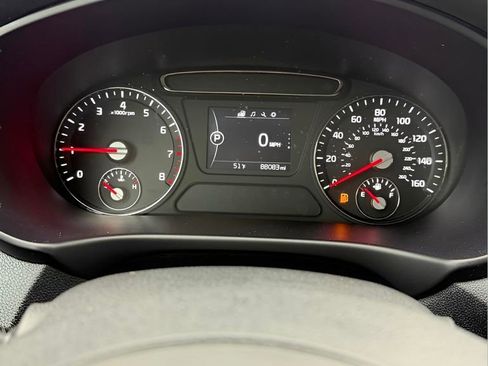 Used 2018 Kia Sorento L image 25