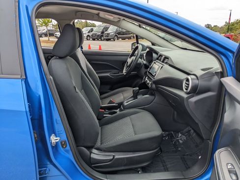 Used 2023 Nissan Versa S image 37