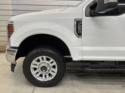 Used 2019 Ford F250 XLT AWD/4WD image 4