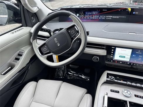 New 2025 Lincoln Navigator L Reserve image 14