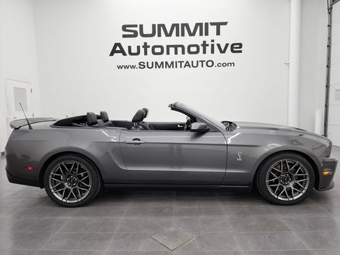 Used 2011 Ford Mustang Shelby GT500 w/ SVT Performance Pkg RWD image 59