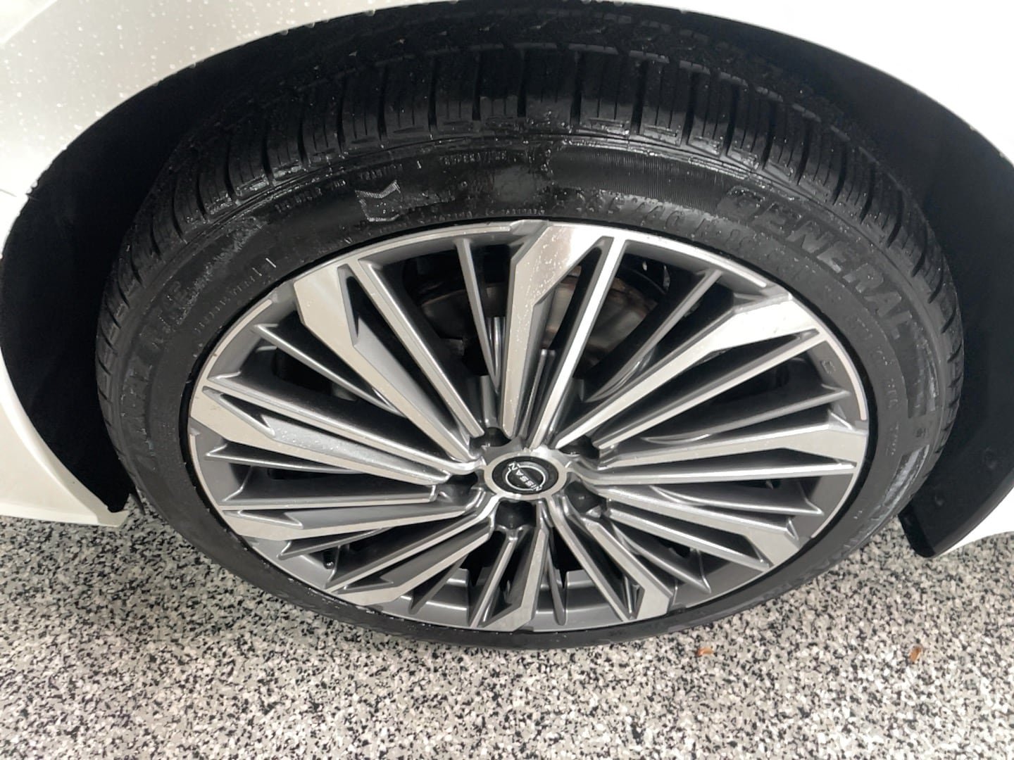 Used 2023 Nissan Altima 2.5 SL AWD/4WD image 5