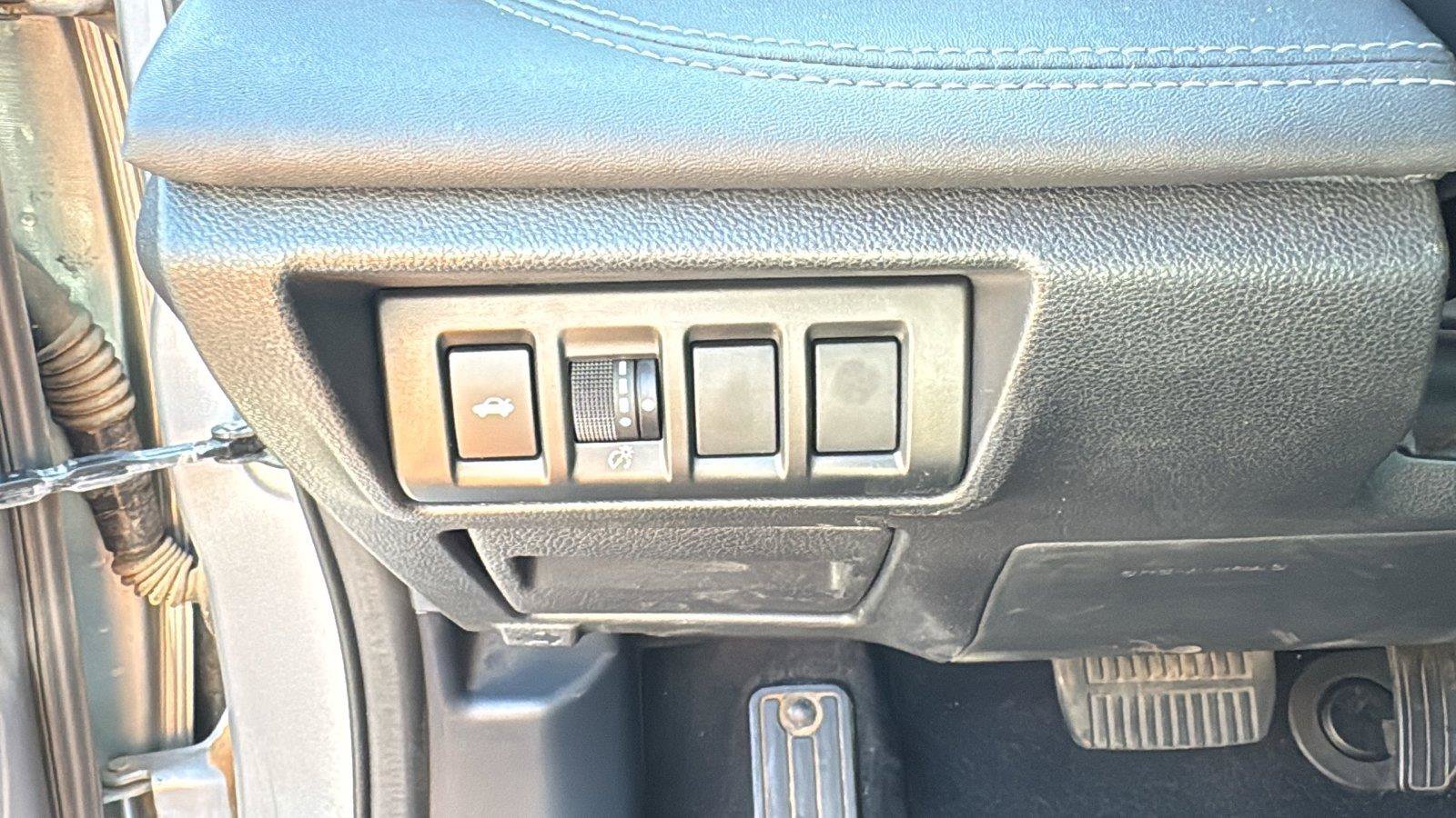 Used 2022 Subaru Legacy Limited AWD/4WD image 9