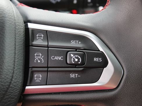 Used 2024 Jeep Compass Trailhawk AWD/4WD image 19