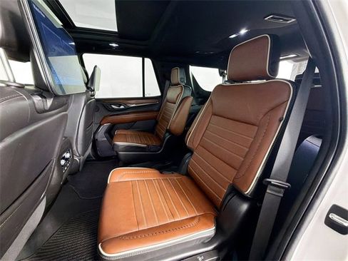 Used 2024 GMC Yukon Denali Ultimate image 23