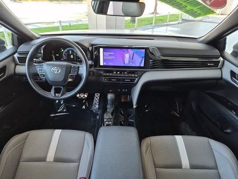 Certified 2025 Toyota Camry SE FWD image 15