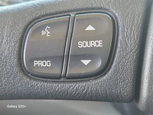 Used 2004 HUMMER H2 w/ Preferred Equipment Group AWD/4WD image 34