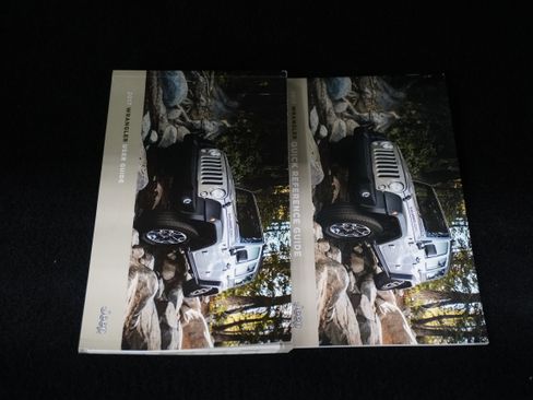 Used 2017 Jeep Wrangler Unlimited Rubicon w/ Connectivity Group image 24