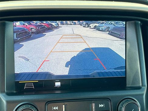 Used 2021 GMC Canyon Denali image 14