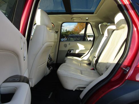 Used 2015 Land Rover Range Rover Supercharged image 14