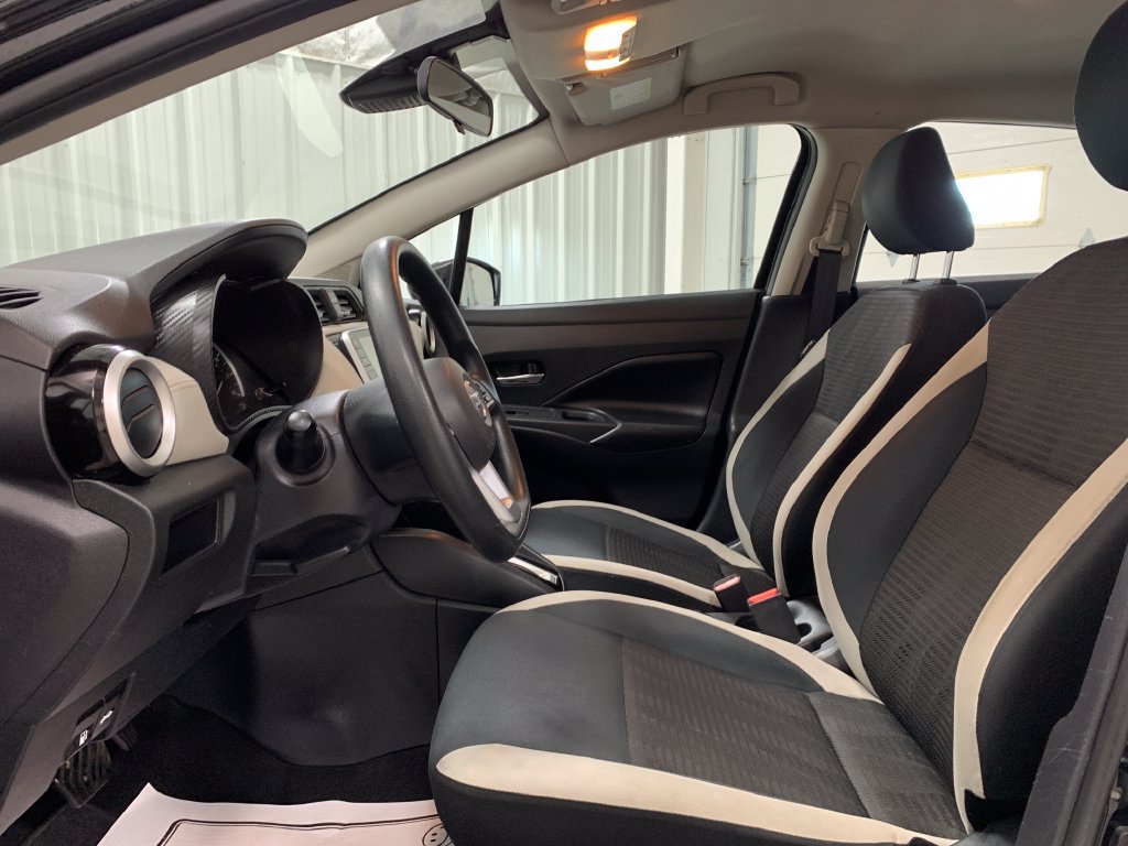 Used 2020 Nissan Versa SV FWD image 16
