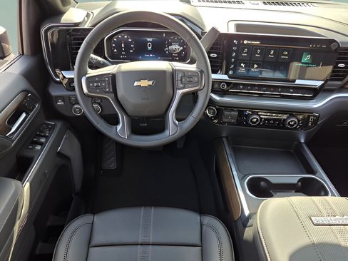 New 2026 Chevrolet Silverado 3500 High Country w/ High Country Premium Package AWD/4WD image 11