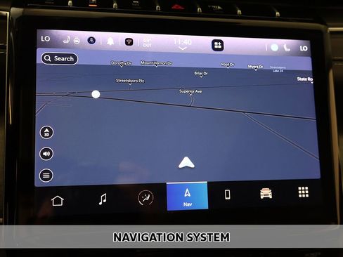 Used 2023 Jeep Grand Cherokee Limited w/ Black Appearance Package image 3