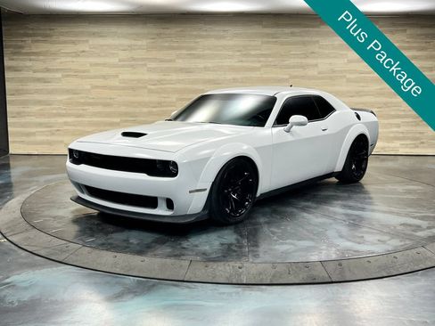 Used 2022 Dodge Challenger R/T Scat Pack RWD image 5