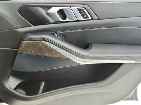 Used 2022 BMW X5 sDrive40i w/ M Sport Package image 24