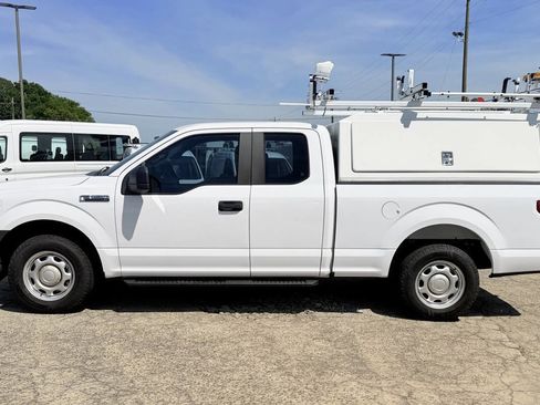 Used 2017 Ford F150 XL w/ Equipment Group 101A Mid RWD image 5