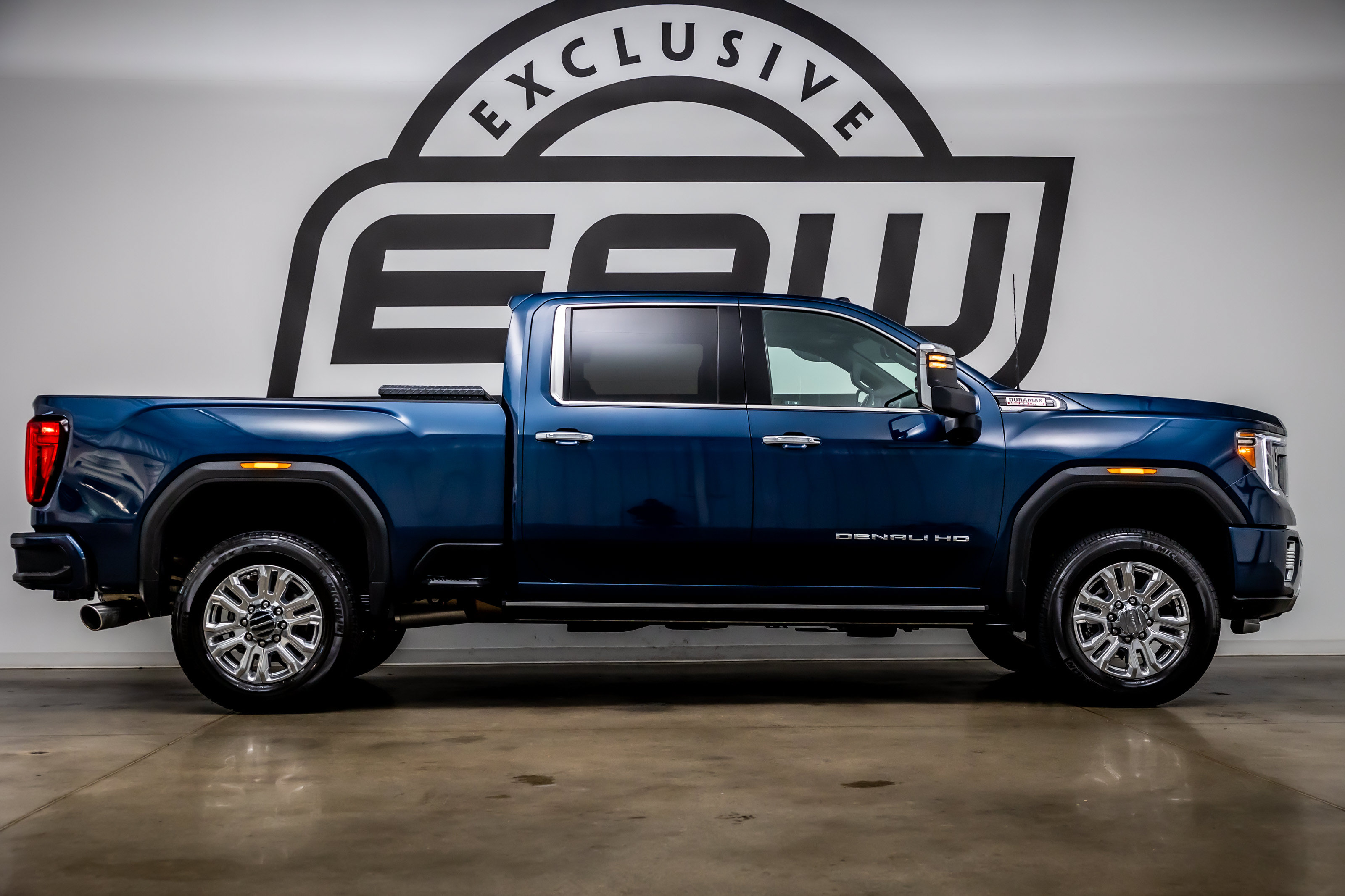 Used 2021 GMC Sierra 2500 Denali w/ Denali Ultimate Package AWD/4WD image 9