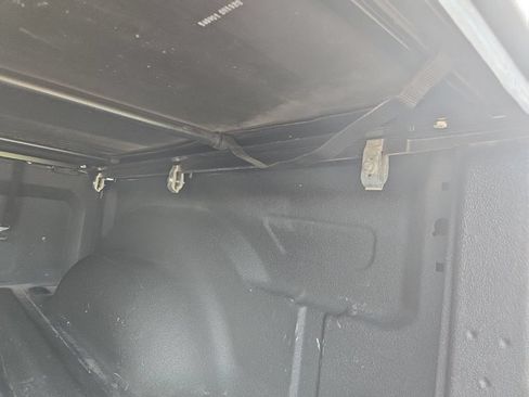 Used 2018 RAM 1500 Laramie AWD/4WD image 10