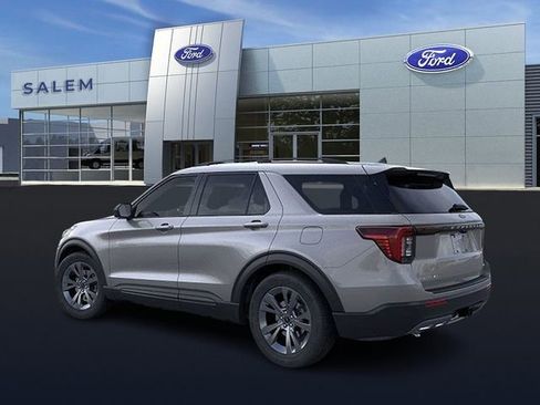 New 2026 Ford Explorer Active w/ Active Comfort Package image 5