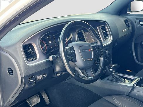 Used 2020 Dodge Charger SXT w/ Driver Convenience Group image 9