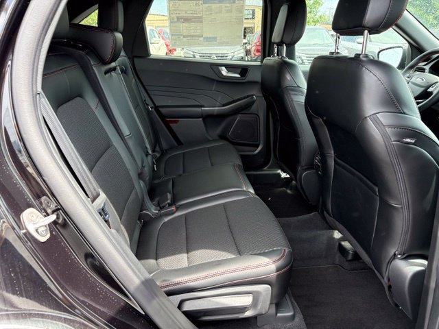 Used 2026 Ford Escape ST-Line Select w/ Equipment Group 401A AWD/4WD image 24