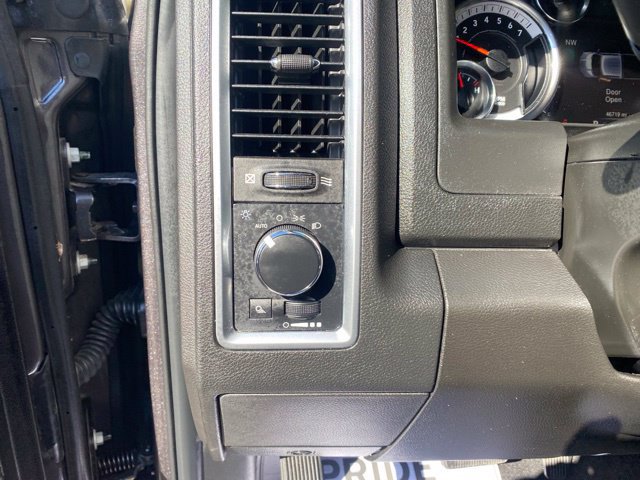 Used 2023 RAM 1500 Classic SLT w/ Trailer & Traction Group AWD/4WD image 9