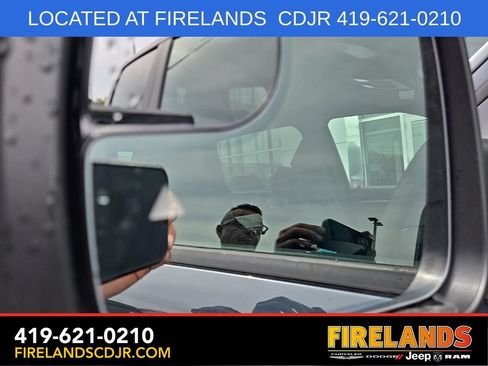 New 2026 RAM 1500 4x4 Crew Cab image 12