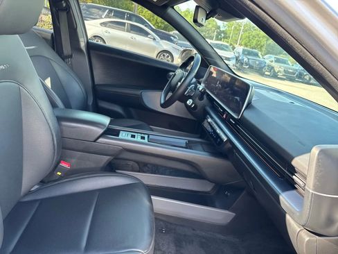 Used 2024 Hyundai Ioniq 6 SEL RWD image 12