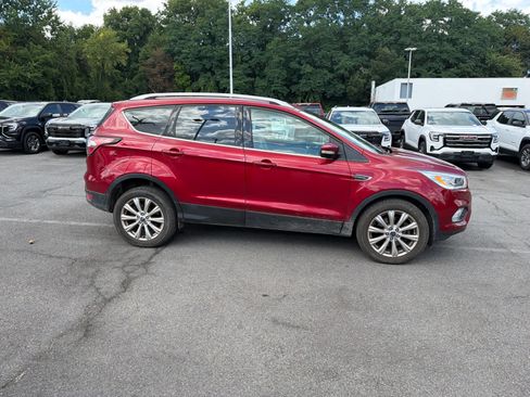 Used 2017 Ford Escape Titanium w/ Equipment Group 301A AWD/4WD image 43