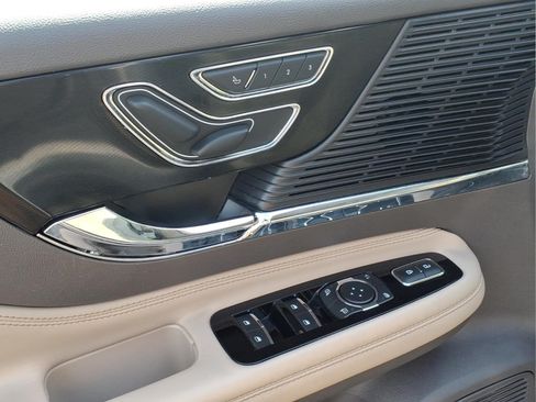 Certified 2022 Lincoln Corsair AWD w/ Premium Package image 5