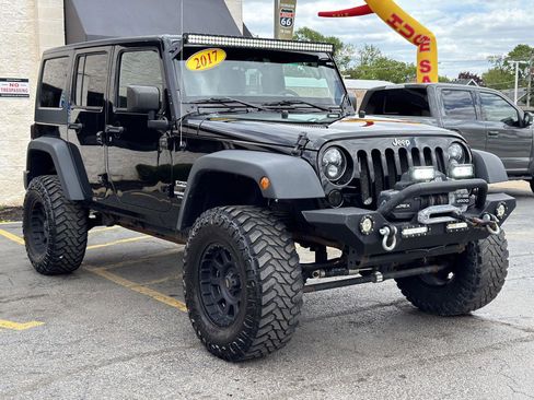 Used 2017 Jeep Wrangler Unlimited Sport w/ Quick Order Package 23S AWD/4WD image 12
