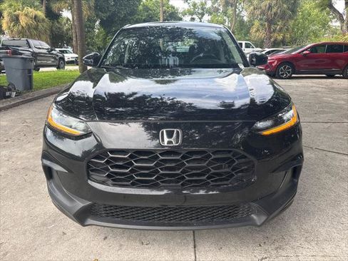 Used 2024 Honda HR-V LX image 3