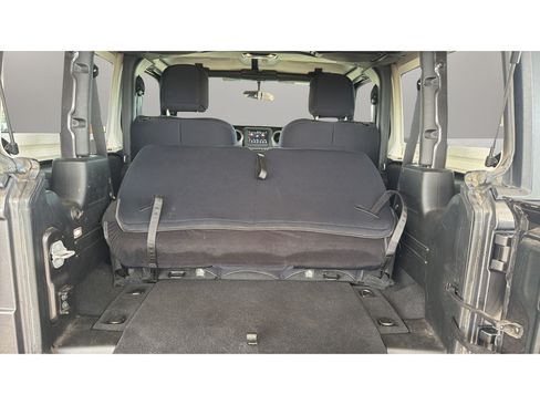 Used 2020 Jeep Wrangler Sport AWD/4WD image 15