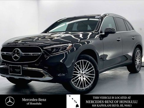 Used 2026 Mercedes-Benz GLC 300 image 1