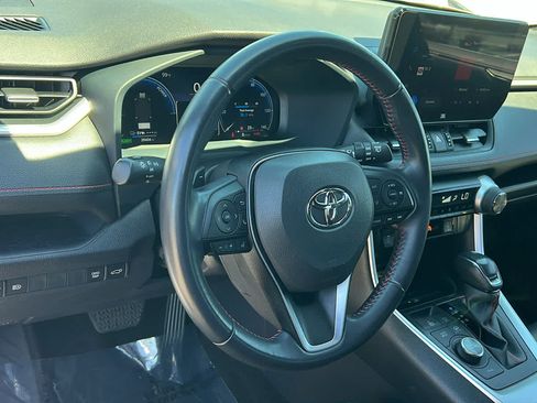 Used 2023 Toyota RAV4 XSE AWD/4WD image 10