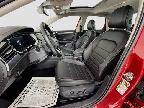Used 2023 Volkswagen Jetta SE w/ Panoramic Sunroof Package FWD image 20