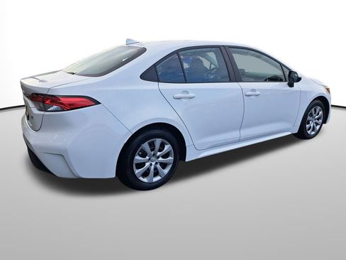 Used 2023 Toyota Corolla LE image 6