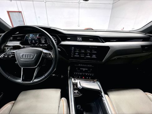 Certified 2024 Audi Q8 e-tron Premium Plus AWD/4WD image 16