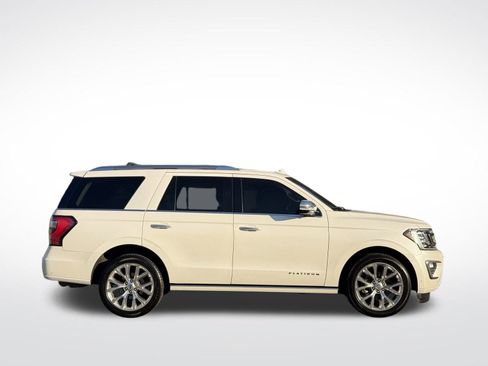 Used 2019 Ford Expedition Platinum image 11