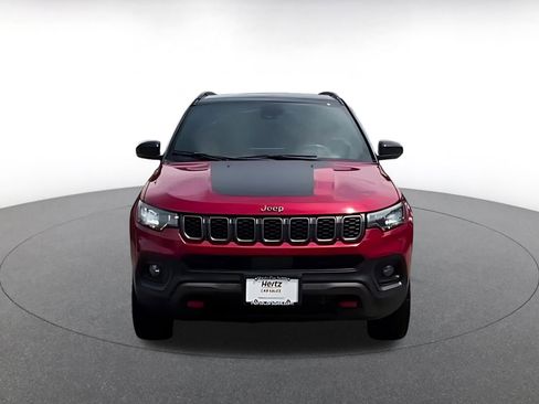 Used 2025 Jeep Compass Trailhawk AWD/4WD image 11