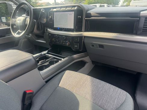 Used 2023 Ford F250 XLT w/ XLT Premium Package AWD/4WD image 38
