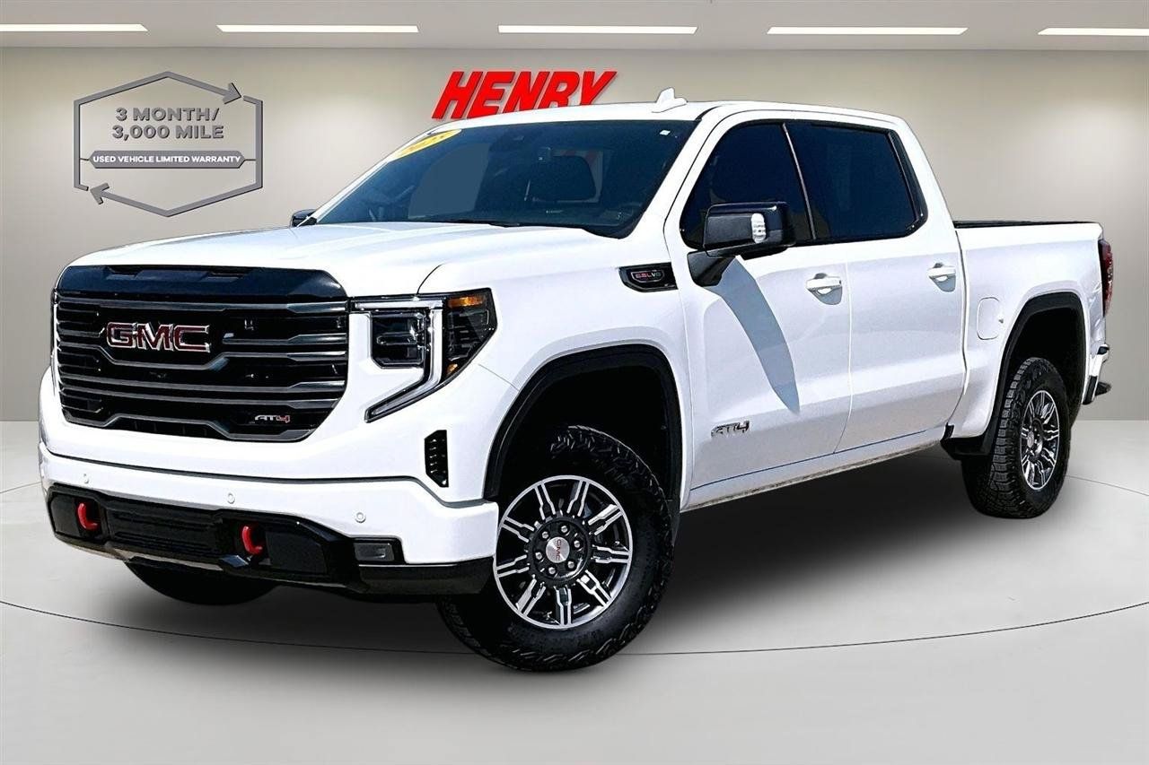 Used 2025 GMC Sierra 1500 AT4 AWD/4WD image 3