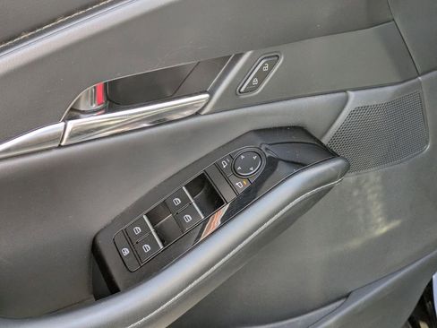 Used 2025 MAZDA CX-30 AWD 2.5 S w/ Preferred Package image 16