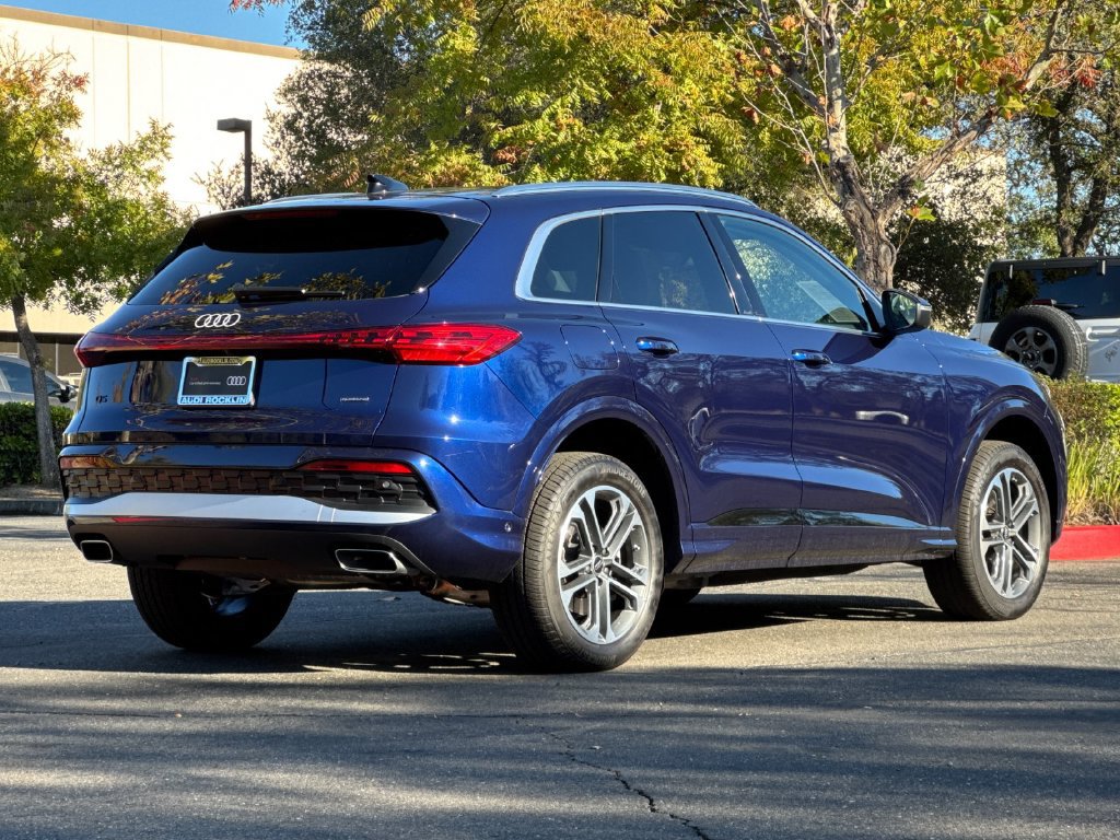 Certified 2025 Audi Q5 Premium Plus AWD/4WD image 5