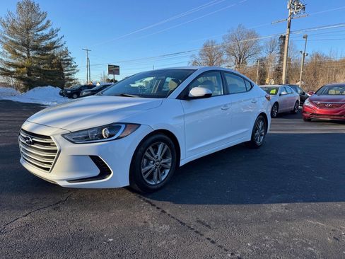 Used 2018 Hyundai Elantra SEL image 2