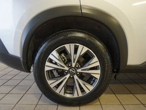 Used 2023 Nissan Rogue SV FWD image 31