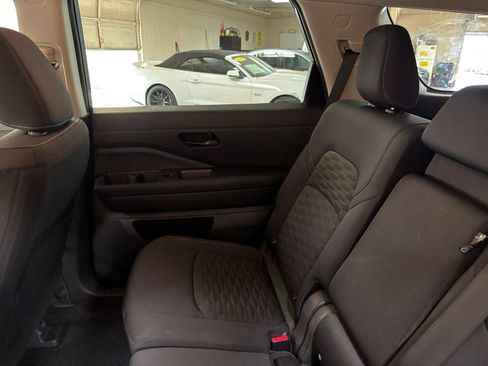Used 2025 Nissan Pathfinder SV FWD image 42