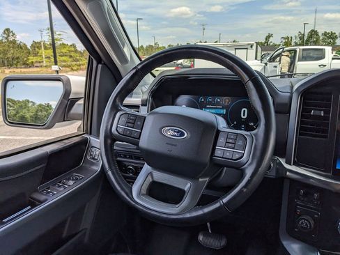 Used 2022 Ford F150 Lariat w/ FX4 Off-Road Package image 31
