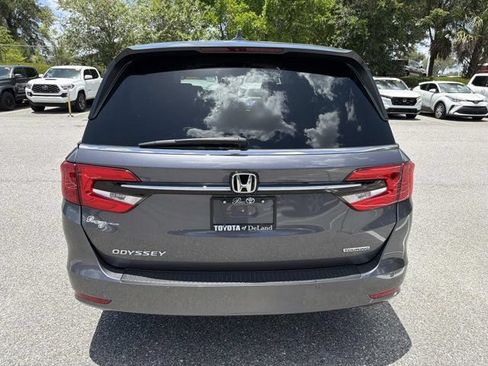 Used 2022 Honda Odyssey Touring image 3
